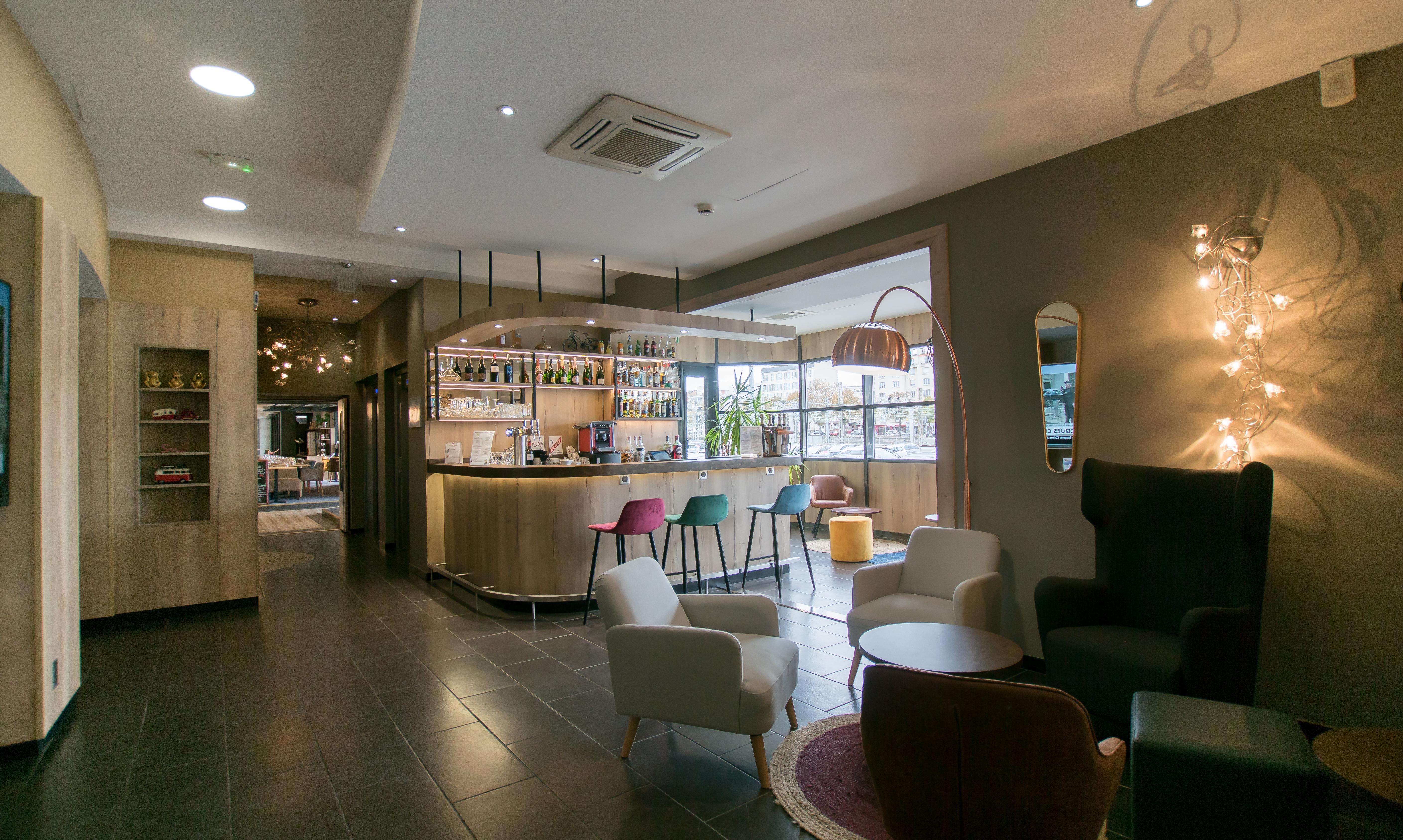 Kyriad Limoges Centre Gare - Atrium Ngoại thất bức ảnh
