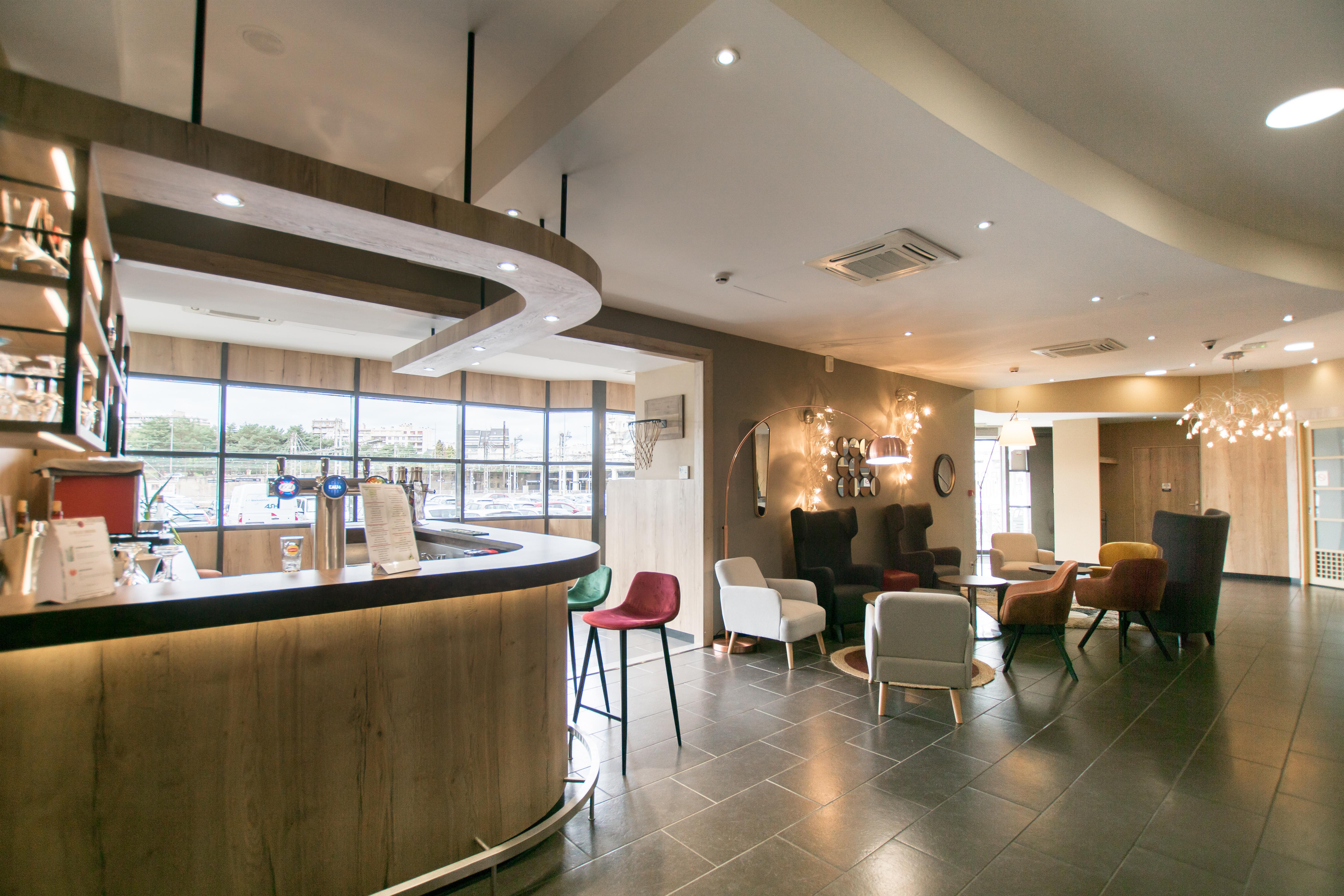 Kyriad Limoges Centre Gare - Atrium Ngoại thất bức ảnh
